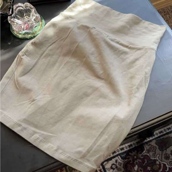 Charlotte Russe Pencil Skirt - Picture 2 of 3